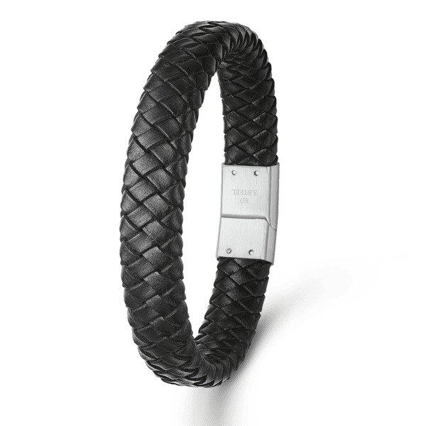 Stål armbånd 12 mm. flad flettet læder med magnetlås. Længde 19 cm.