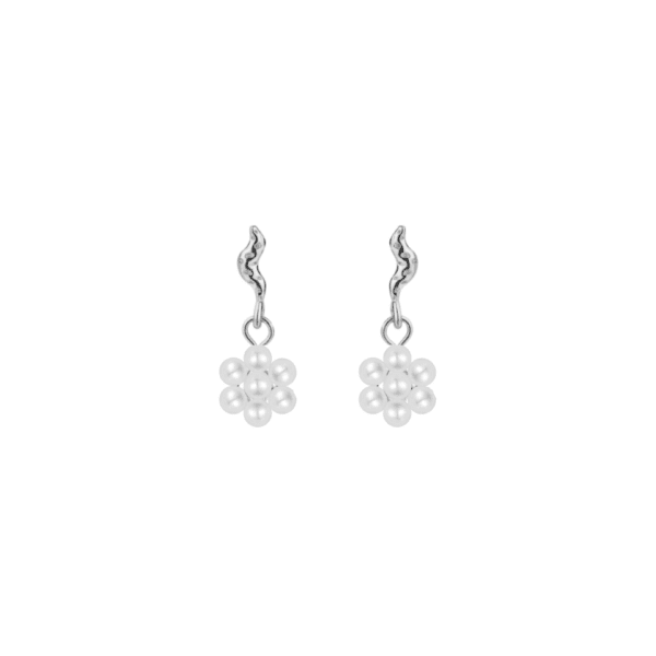 Nava Copenhagen - Camelia Earrings Perleøreringe - Sølv