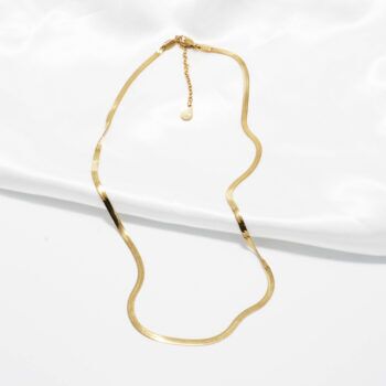 flad slangekæde i guld look lille silke