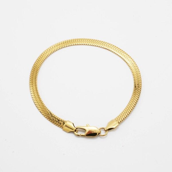 Vandfast Fladt Snake armbånd i guld look – 5 mm stål (16, 18 og 20 cm)